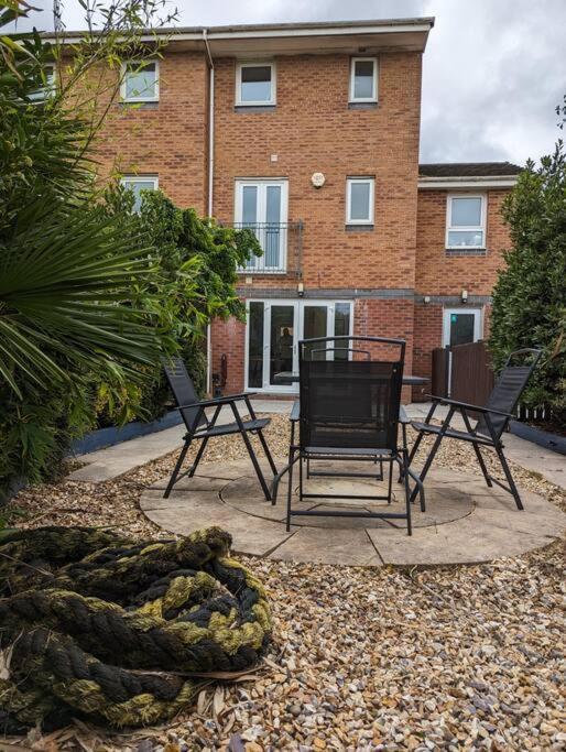 Villa Coastal Retreat In Carmarthenshire Llanelli Exterior foto